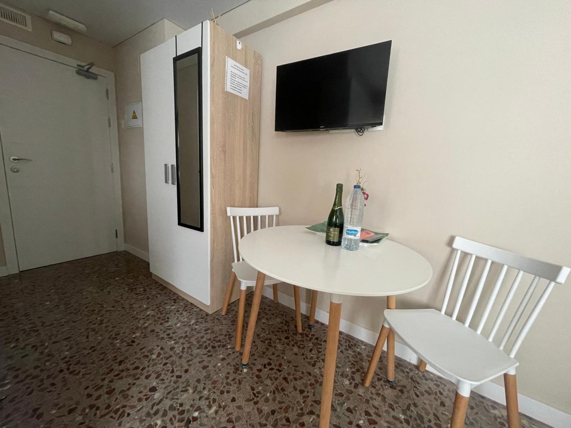 Apartamentos Belladorm Бенідорм Екстер'єр фото