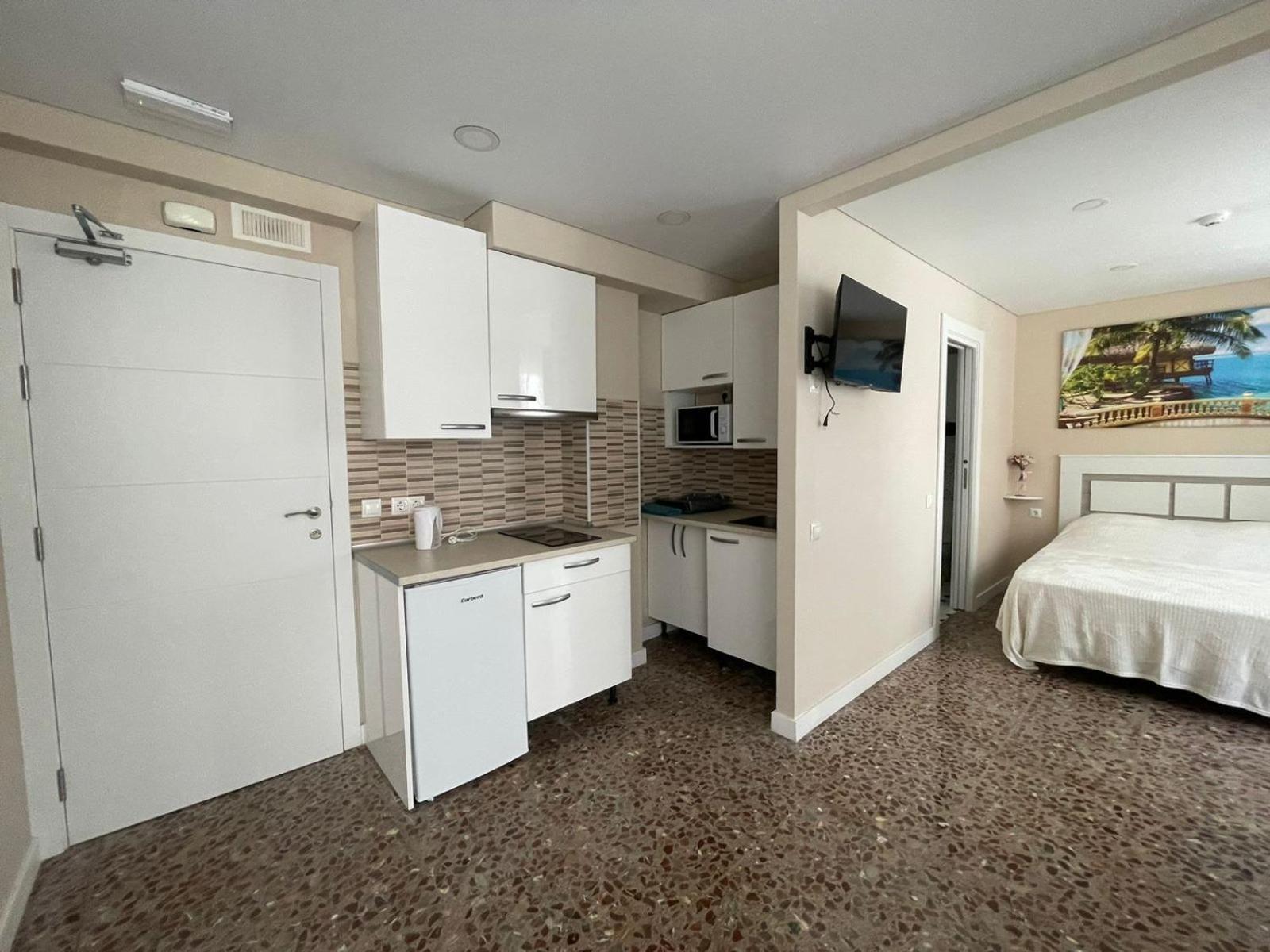 Apartamentos Belladorm Бенідорм Екстер'єр фото