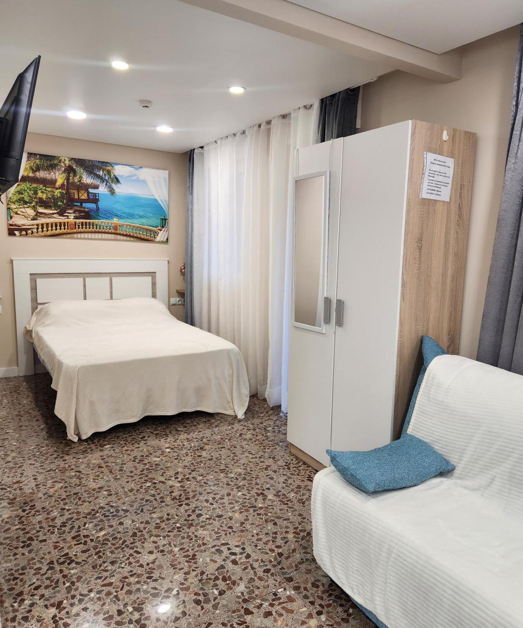 Apartamentos Belladorm Бенідорм Екстер'єр фото
