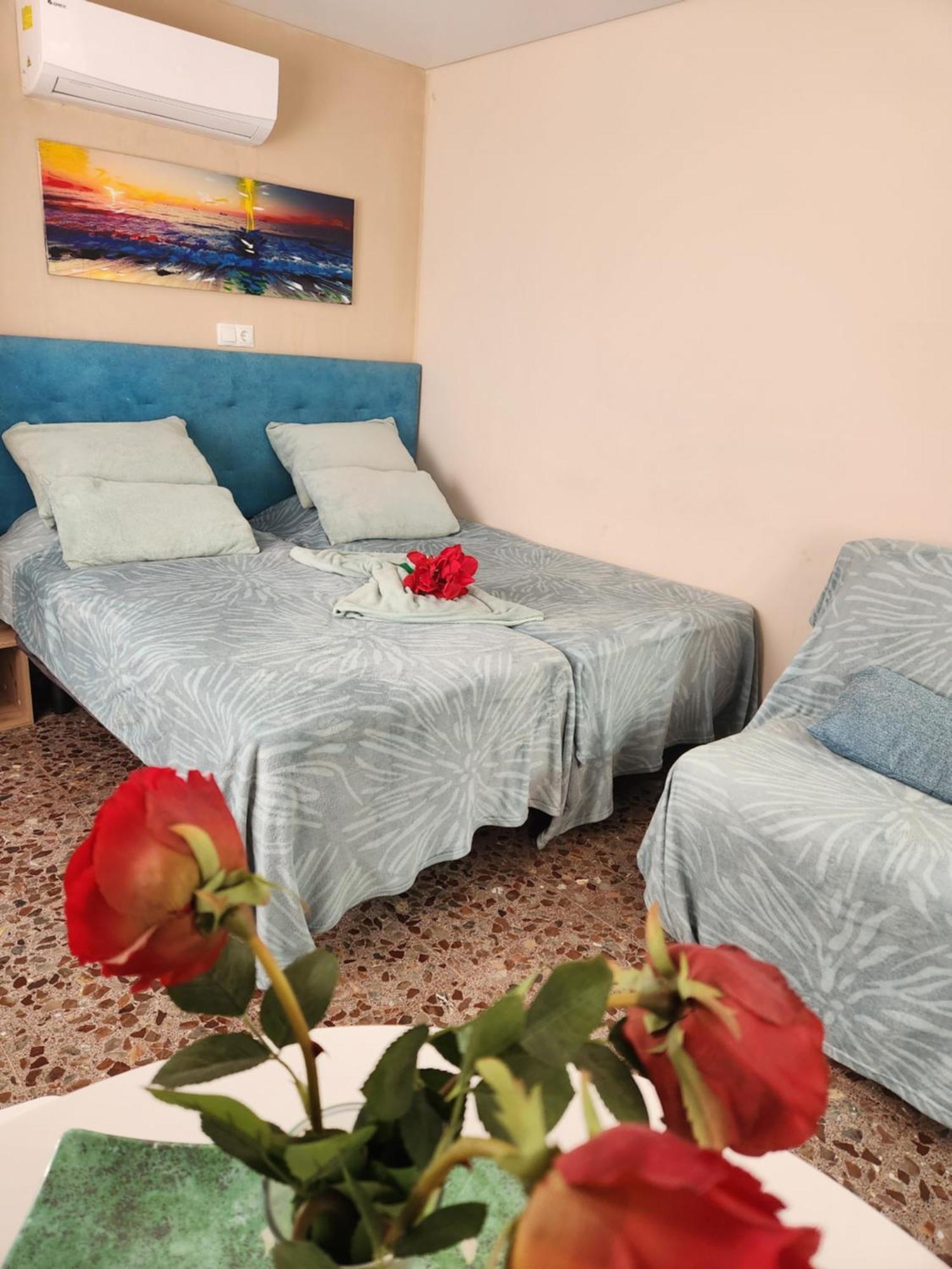 Apartamentos Belladorm Бенідорм Екстер'єр фото