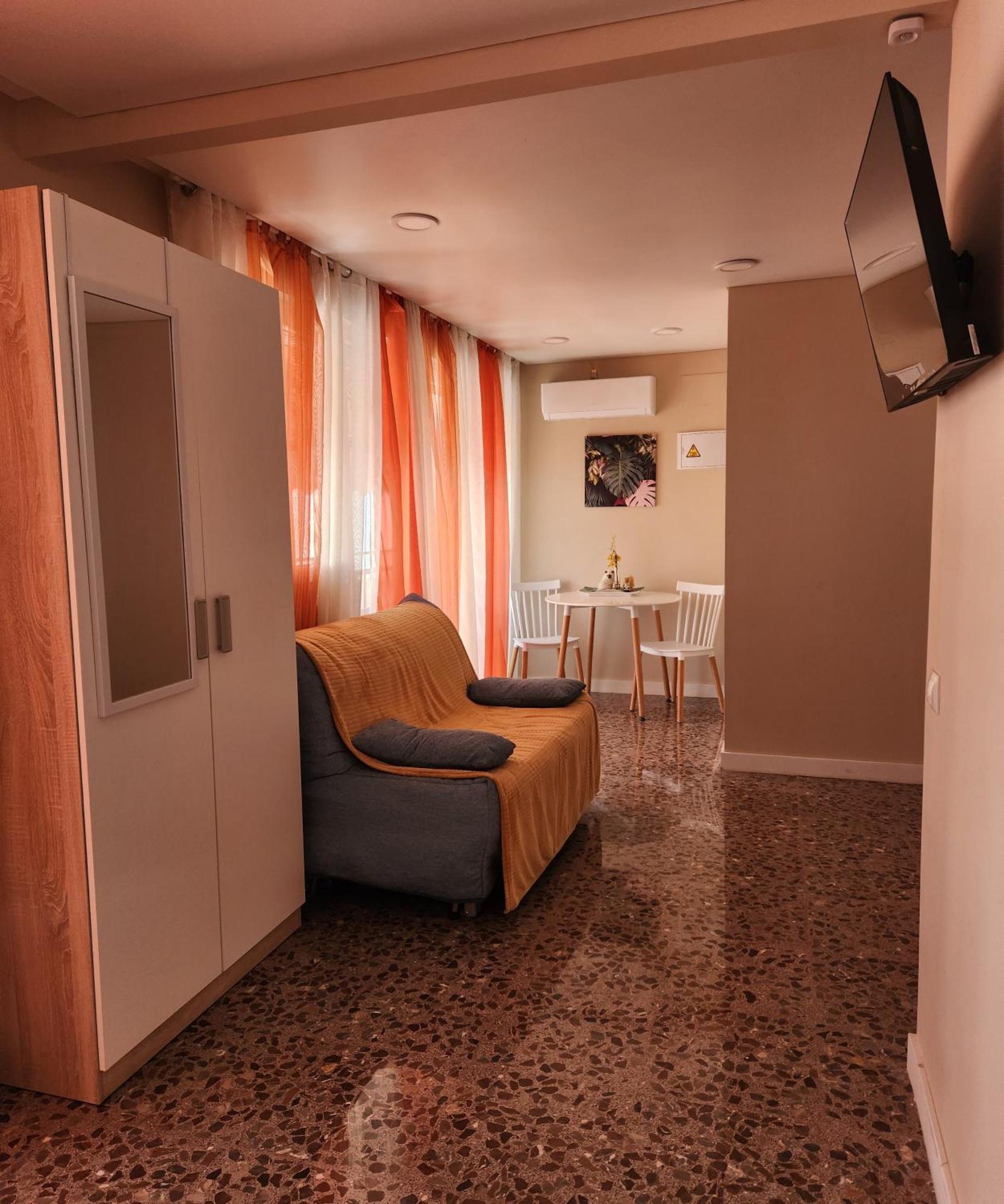 Apartamentos Belladorm Бенідорм Екстер'єр фото