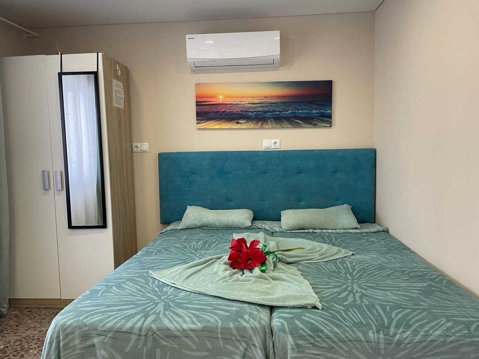 Apartamentos Belladorm Бенідорм Екстер'єр фото